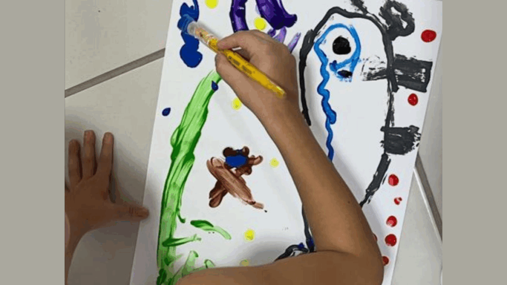 Neste artigo, exploro a intersecção entre a psicologia analítica de Carl Jung, a educação transformadora de Paulo Freire e o desenvolvimento cognitivo de Piaget, oferecendo uma abordagem única para a terapia de crianças, adolescentes e jovens. Com mais de 30 anos de experiência como educadora, psicopedagoga e agora como analista, compartilho insights sobre como integrar essas perspectivas para promover o autoconhecimento, a autonomia e a transformação social.