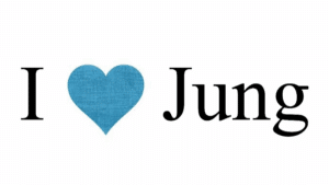 Ainda que não tenhamos uma estatística formal, a percepção tácita indica que cada vez mais pessoas de diversas formações pessoais e profissionais têm se interessado pelas ideias junguianas, seja para atuarem como terapeutas/analistas, seja para aplicarem sua psicologia em áreas de pesquisas eminentemente das humanas, tais como Comunicação, Ciências da Religião, Administração e outras. Entram nesse grupo também os entusiastas das terapias holísticas (barras de access, florais de bach, aromaterapia etc.) e práticas mânticas (tarot, astrologia, “arquétipo-terapeutas” e outras).